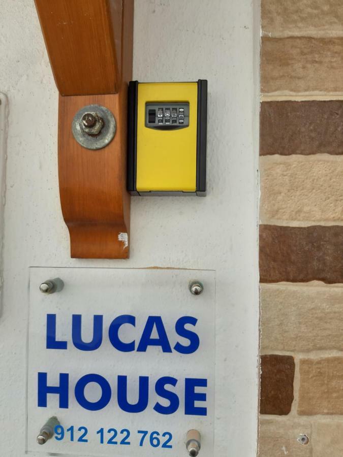 הוילה נאזרה Lucas House מראה חיצוני תמונה